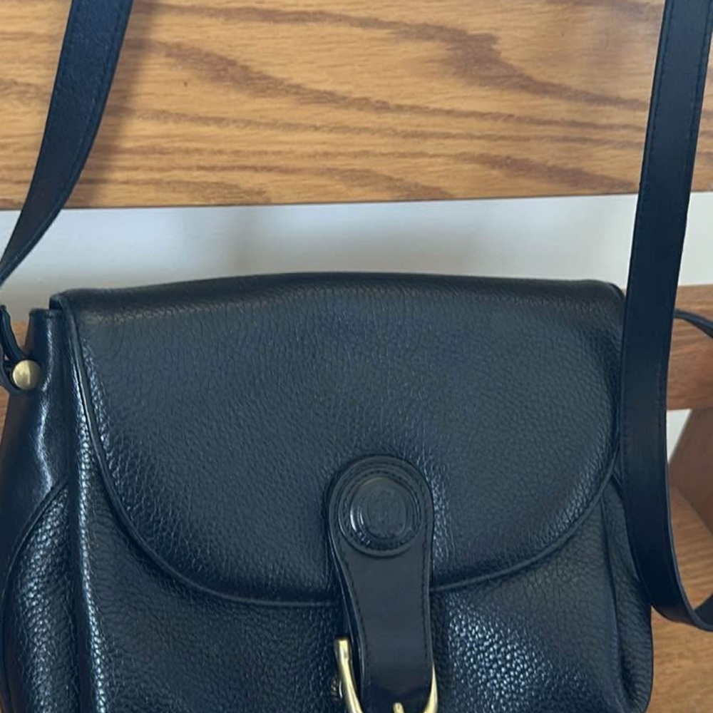 Liz Claiborne Black Leather Crossbody Bag with Pebbled Finish